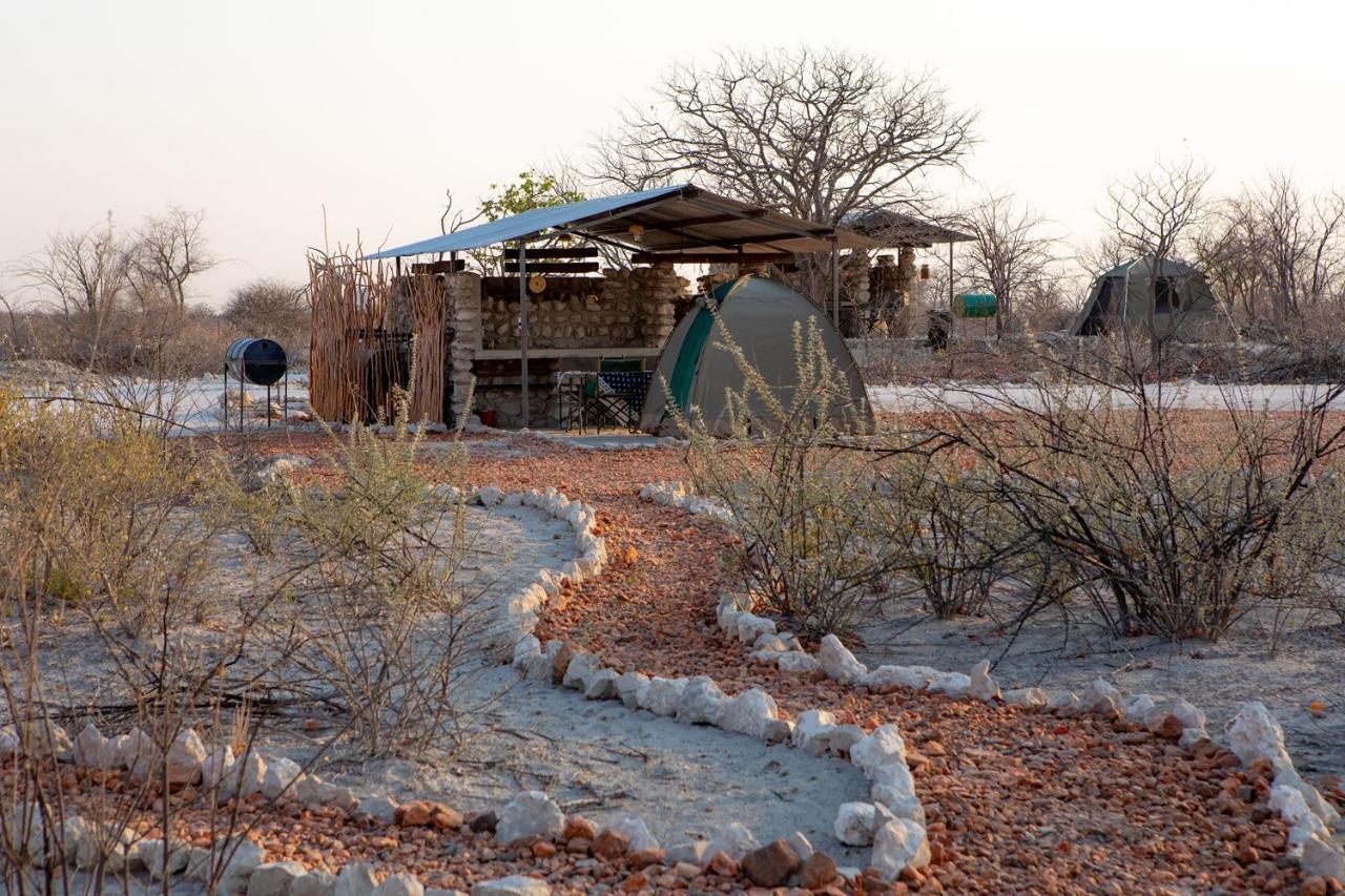 Etosha Trading Post Campsite Окаукуэджо Экстерьер фото