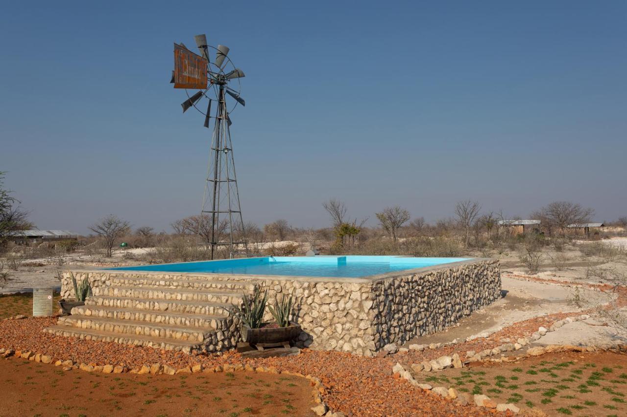 Etosha Trading Post Campsite Окаукуэджо Экстерьер фото